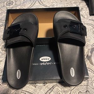 DR SCHOOLS POOLSIDE BLACK SANDALS SIZE 9 NEW IN BOX